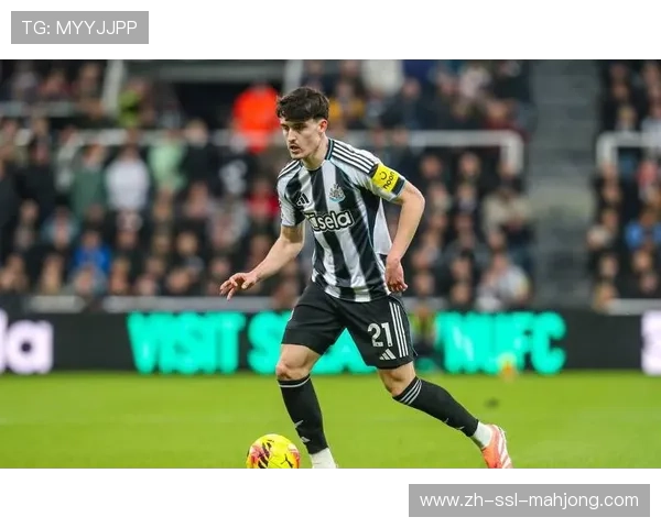 曼城全力追逐纽卡后卫利夫拉门托,补强右后卫短板 曼城全力追逐纽卡后卫利夫拉门托,补强右后卫短板